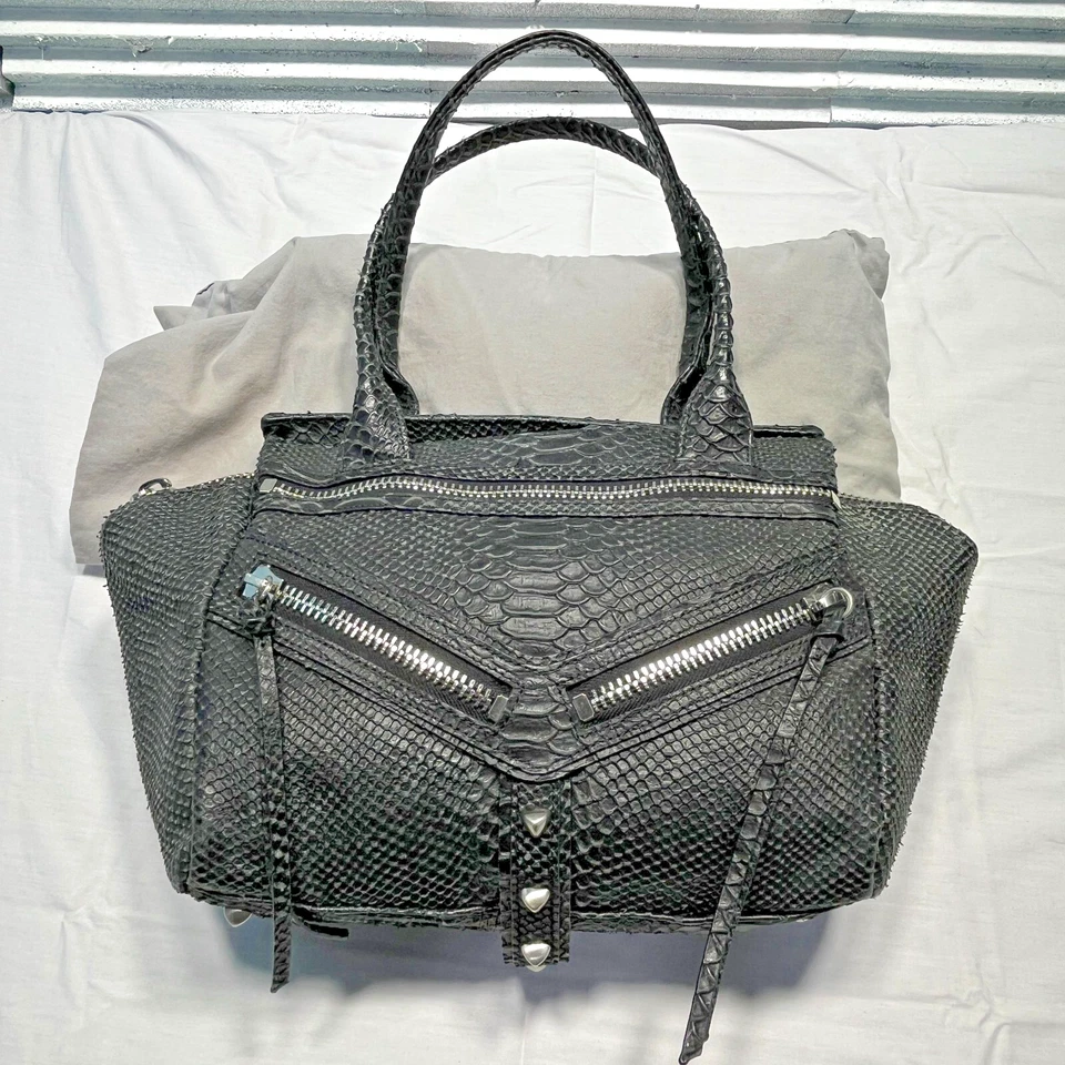 Botkier New York Trigger 挎包深绿色浮雕蛇皮耳钉拉链 — 第 3/4 张图片