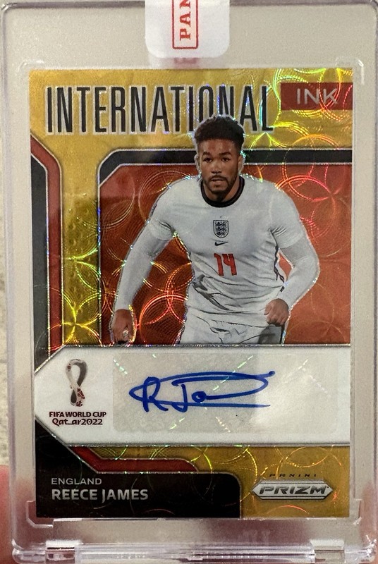 2022 Panini Prizm FIFA Reece James #I-RJA International Ink Choice Gold Auto /10