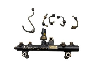 Ford Mondeo MK IV Kraftstoffverteiler Einspritzleiste Verteilerrohr 0kW MDV44085