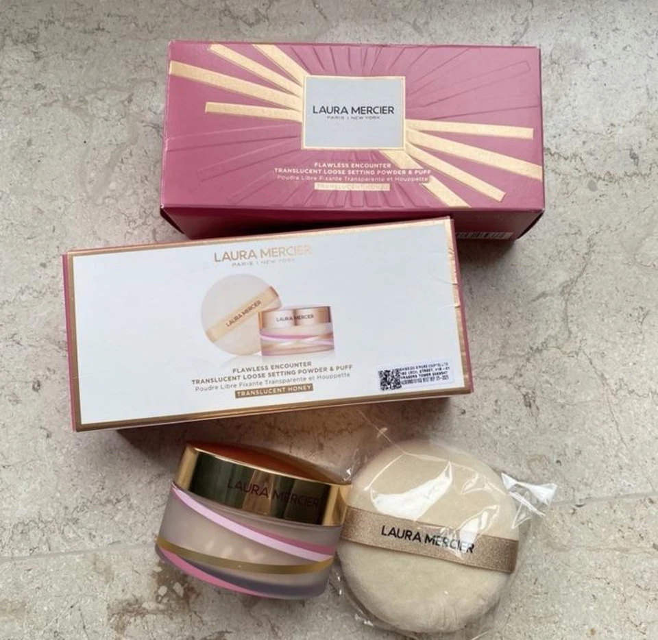 Laura Mercier Flawless Encounter Translucent Loose Setting Powder & Puff ~ Honey - Image 4 of 4