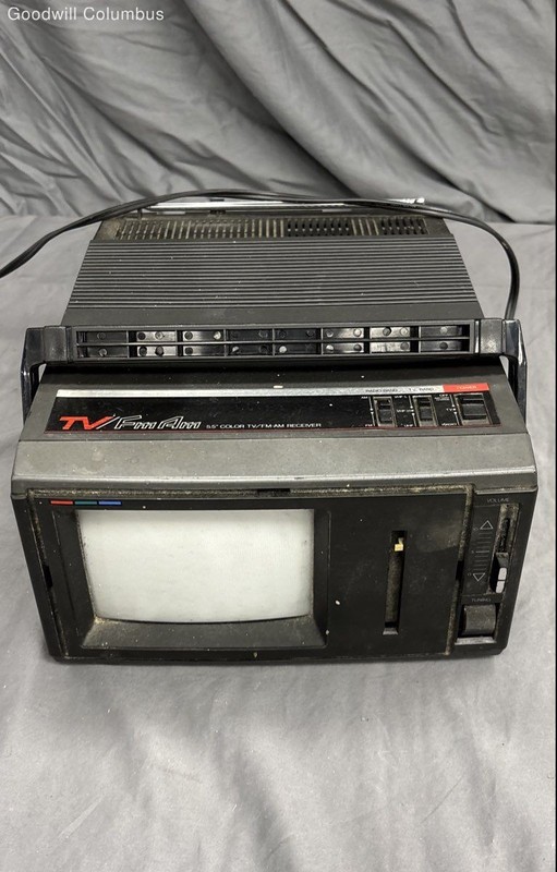 Vintage Emerson PC6 5.5" Color TV AM/FM Portable Radio Receiver 1990