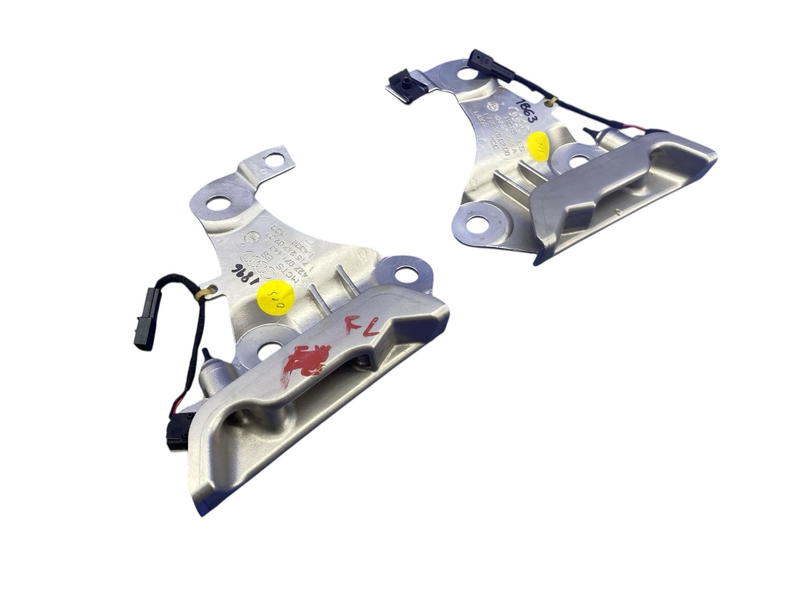 2011-2015 AUDI R8 CONVERTIBLE FRONT TOP ROOF SOFT CLOSE END PLATE BRACKET SET