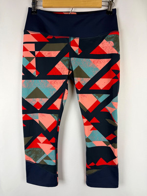 The North Face Colorful Bold Geometric Flash Dry Fitness Capri Legging Medium M