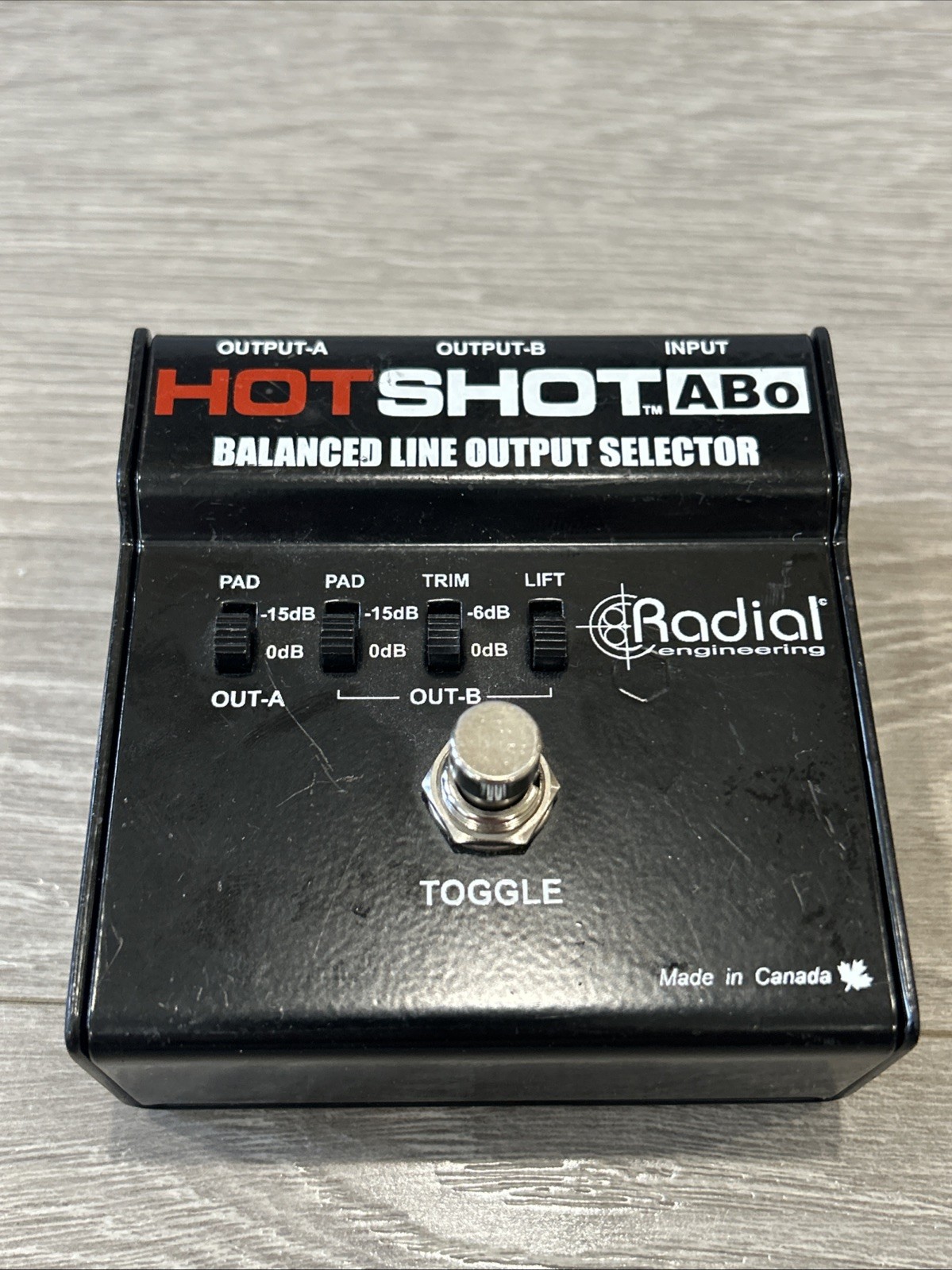 Radial Engineering Toggle switch Heavy-Duty HotShot ABO Line Output Selector