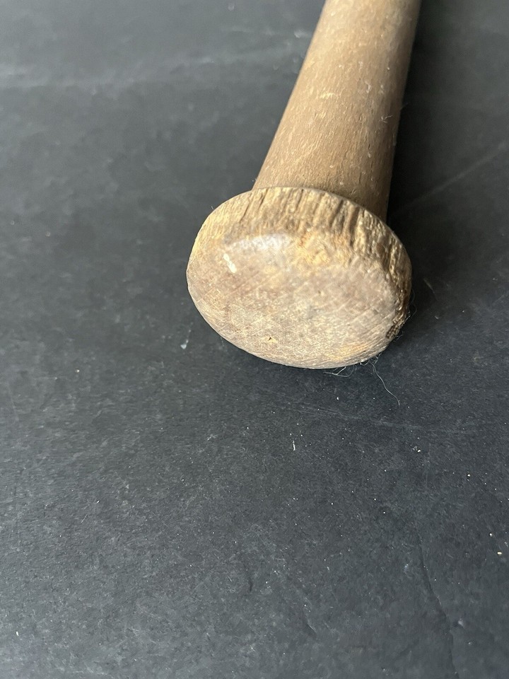 Vintage H&B 02 Hillerich & Bradsby Little League Approved Baseball Bat