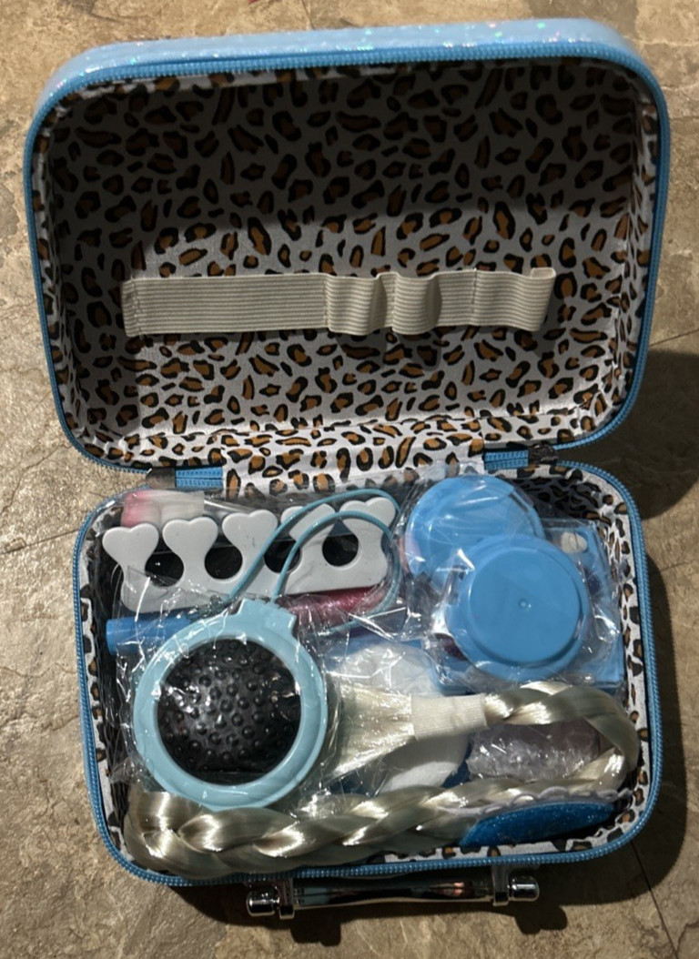 NIB New Kids Washable Makeup Kit 25pc Innocheer 3+