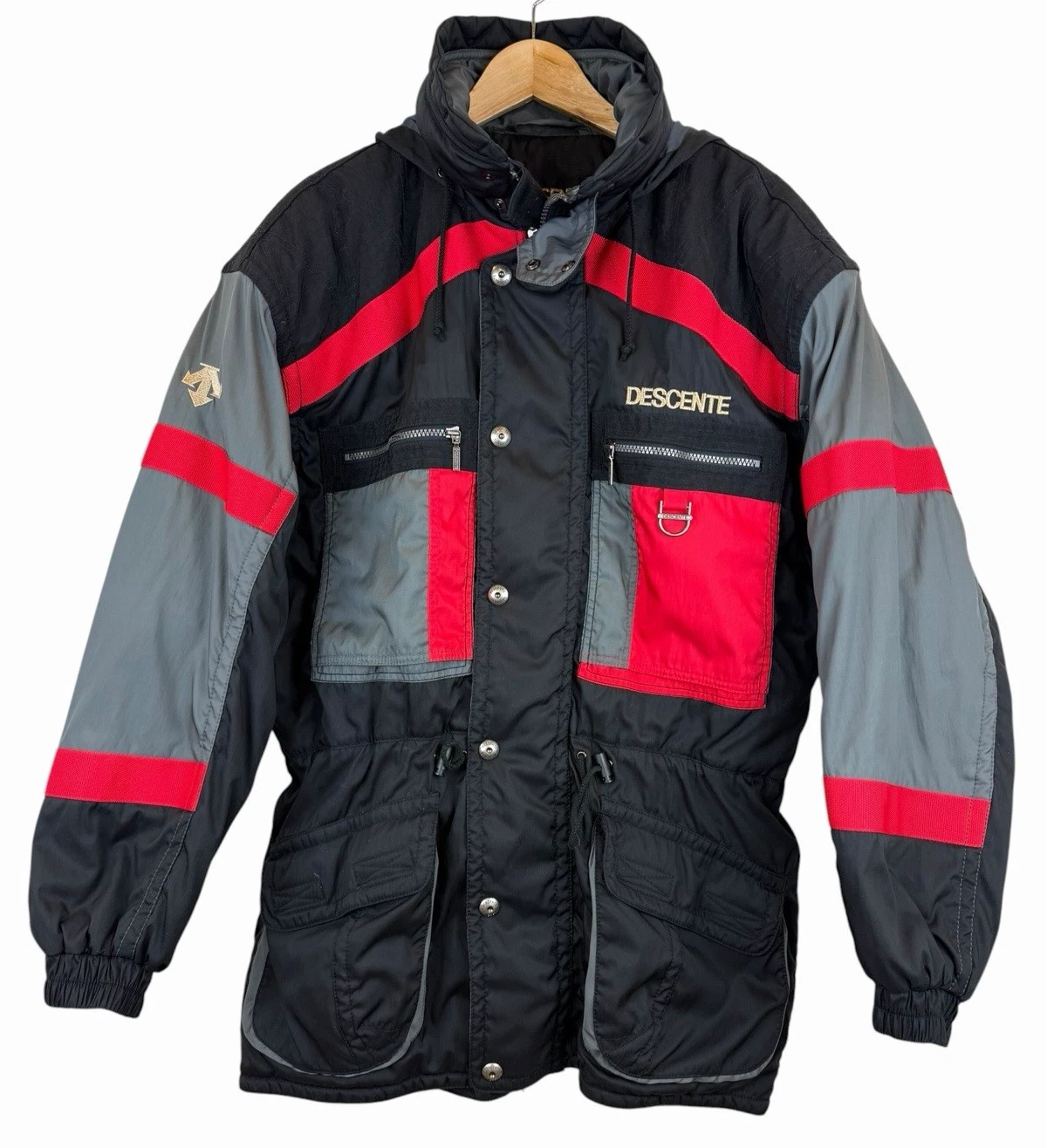 Descente Ski Jacket Black Red Men’s M Vintage Outdoor Coat Multipocket
Opens in a new window or tab