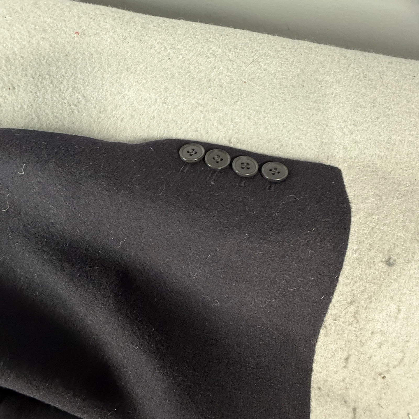Charles Tyrwhitt Overcoat Zanieri Italian Cashmere/Wool 48R Navy Surgeon Cuff image 6