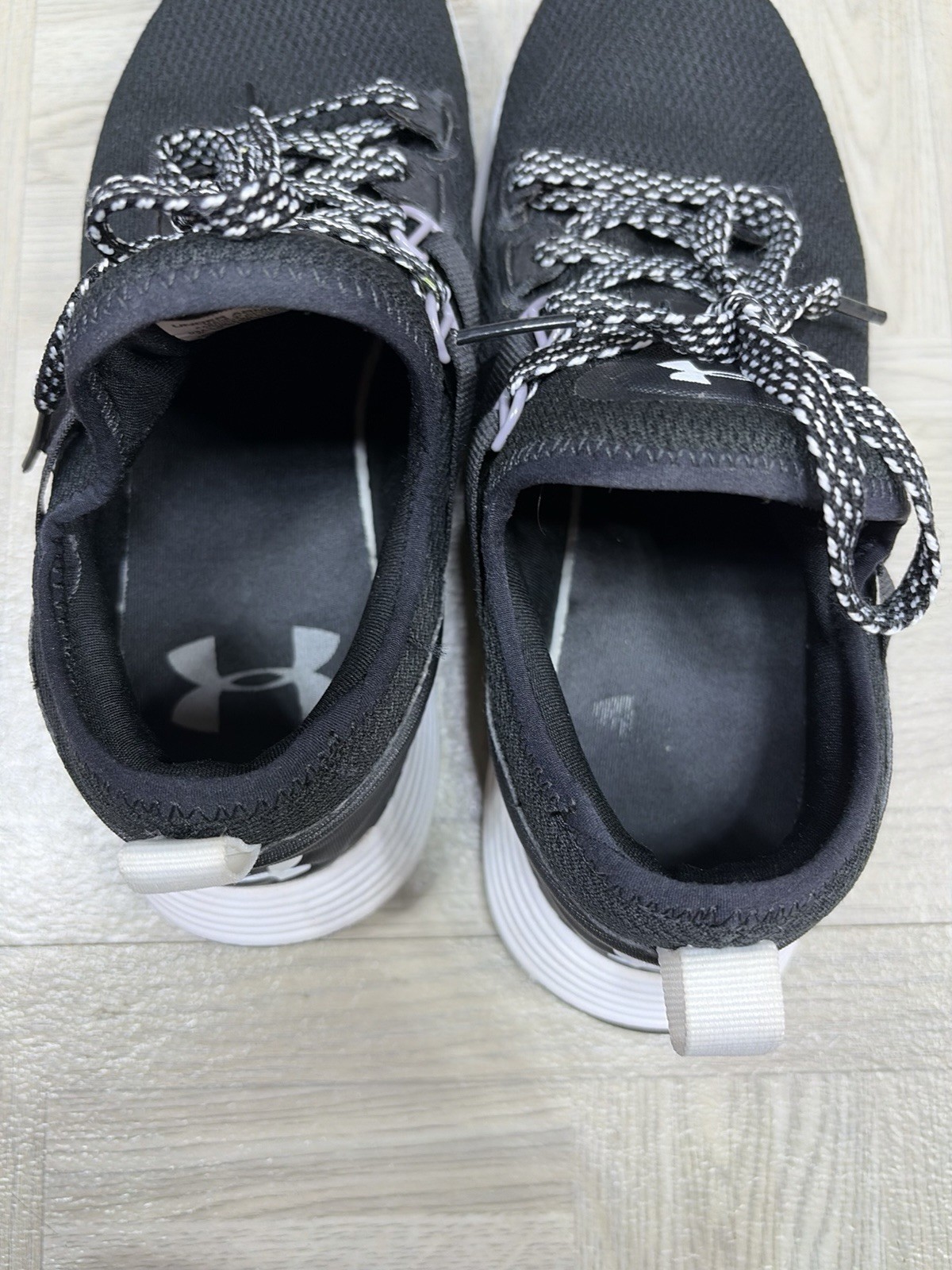 Under Armour Breathe Lace Women's Black Mesh Trainers US 6 Running 3021336 thumbnail 19