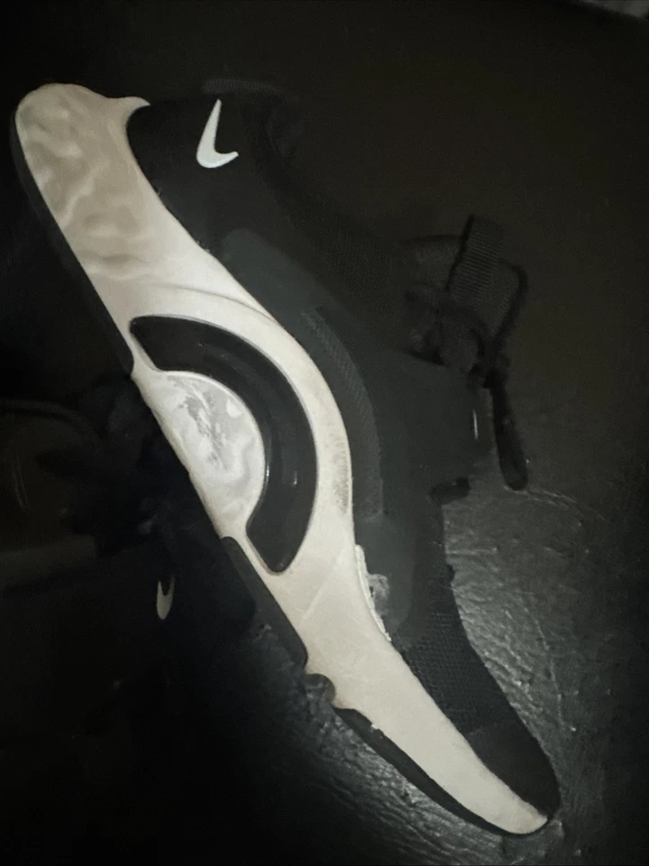 Nike Comfort Foot Bed Size 8.5 Women Black With White Swoosh - Image 3 of 4