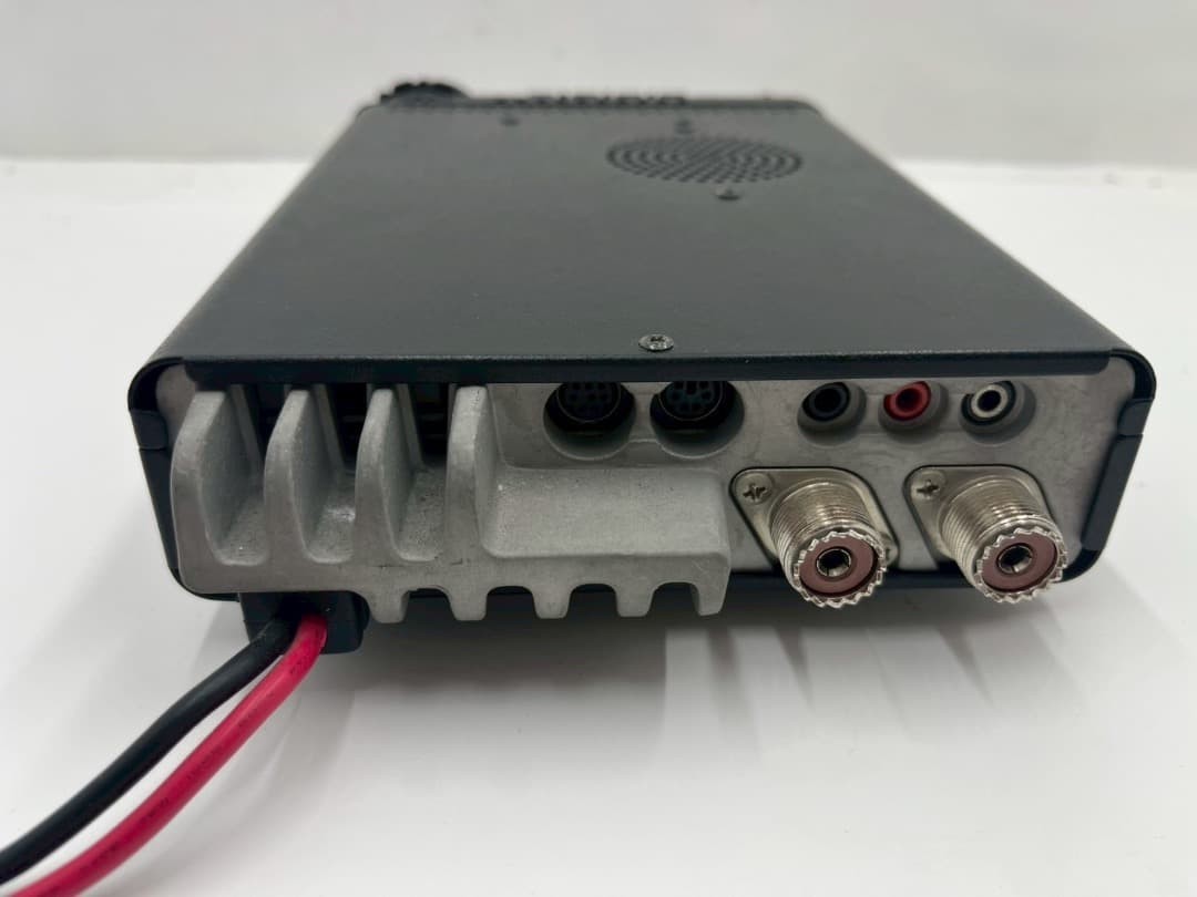 Yaesu FT-857D 100w HF/VHF/UHF 1.9-430Mhz All Mode Transceiver Ham