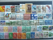 FINLANDE LOT DE 50 TIMBRES DIFFERENTS TB