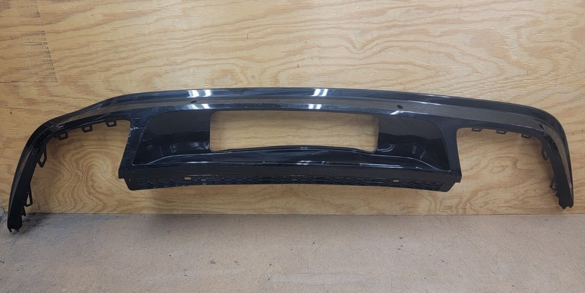2018 - 2020 VOLKSWAGEN TIGUAN Rear Bumper Diffuser Lower Valance