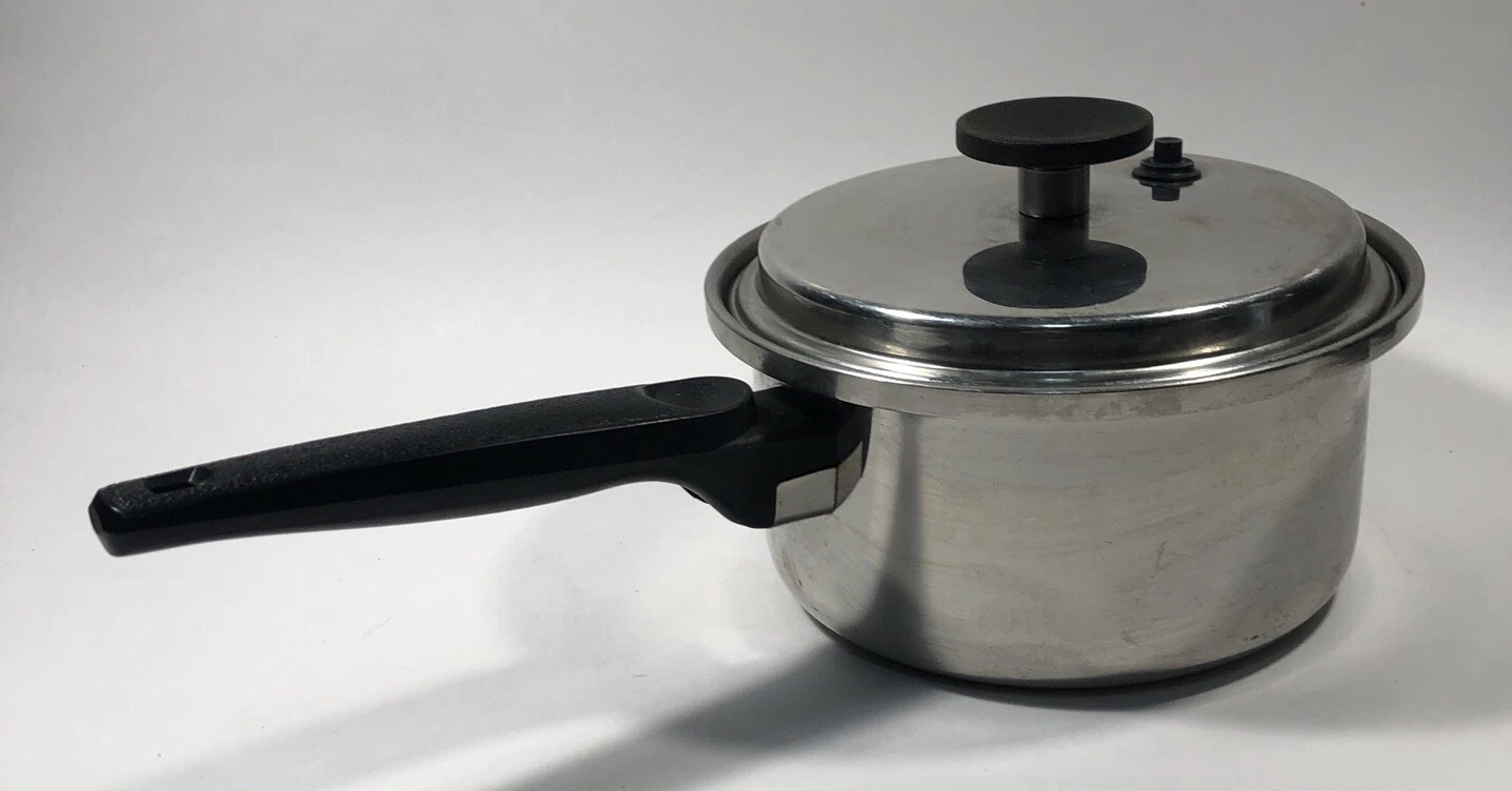 Vtg Ekco Flint Stainless Steel Sauce Pan Pot with Vented Lid 2 q GUC 7.5”
