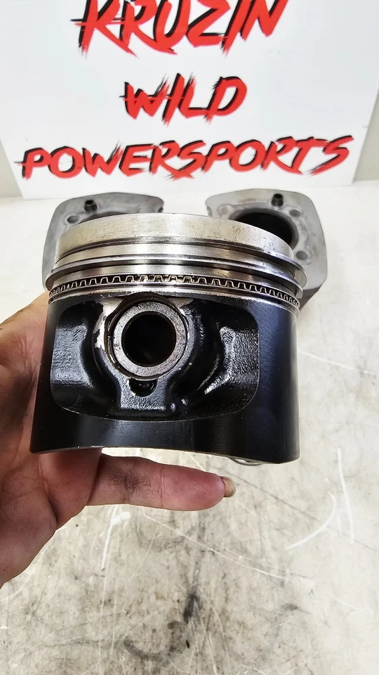 2001 Harley Davidson Sportster 883 Engine Motor Cylinders Jugs Piston top end - Image 3 of 4