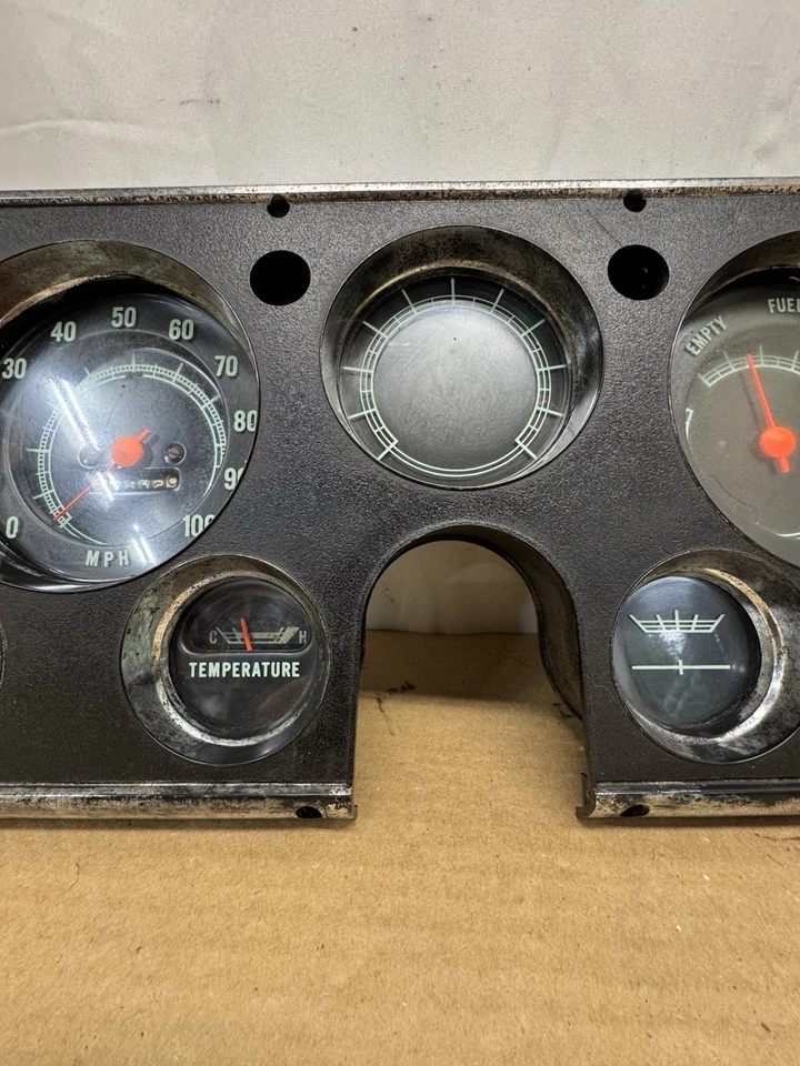 Cuadro de instrumentos K10 C20 GMC camioneta pickup Chevrolet C10 C20 1967-1972 fabricante de equipos originales Foto 3 de 4