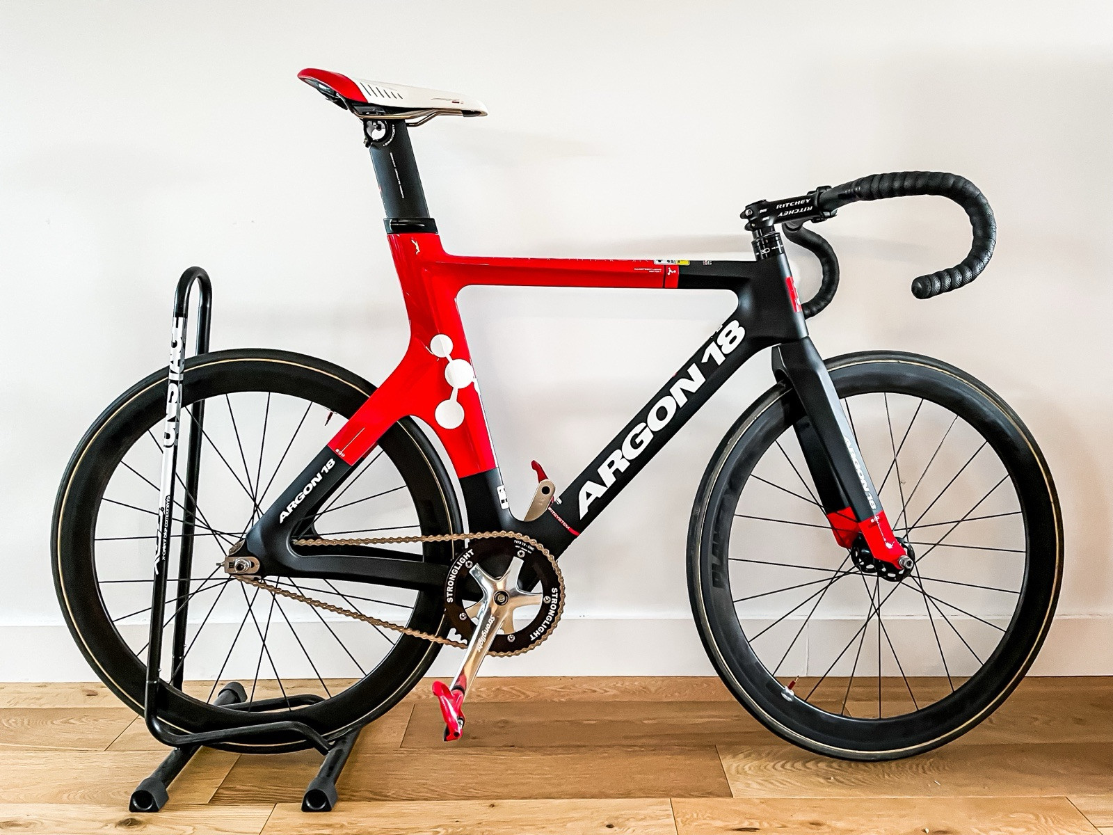 track bike cycling