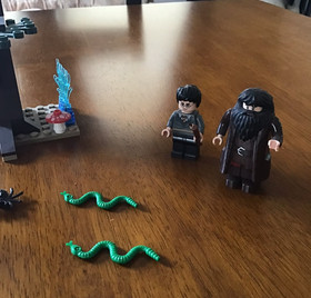 LEGO Harry Potter: The Forbidden Forest (4865) complete w box and instructions