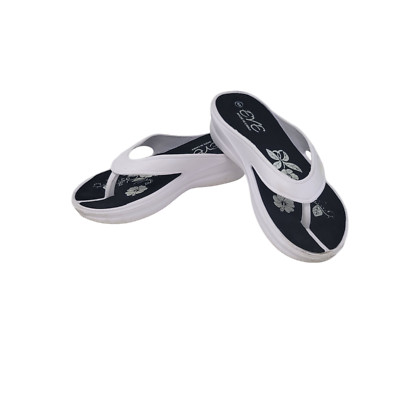 シューズ・サンダルその他 Women's Slim White Rubber Flip-Flops 4000030-0001 Women's Slim Flip Flops White | Havaianas