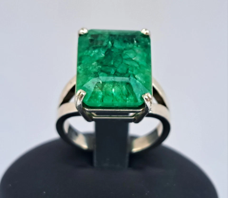 anello In argento con smeraldo  8 carati Lab Grown  - Immagine 3 di 4