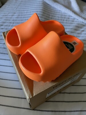 Authentic Yeezy Slides Orange Flamed Size Kids
