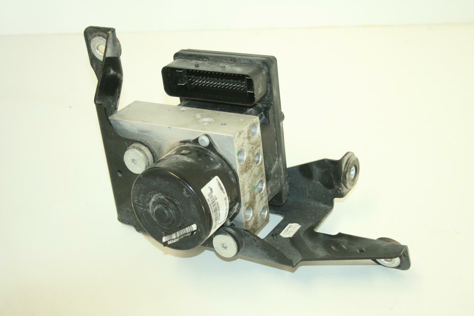 09 Aston Martin Vantage V8 ABS Pump 9G33-2C405-AA