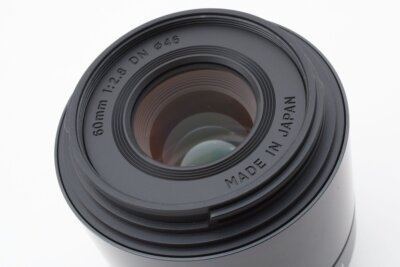 SIGMA 60mm F2.8 DN レンズ フード(LH520-03)付き 【公式通販】