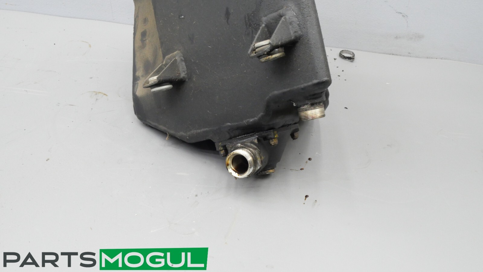2005-2008 MASERATI QUATTROPORTE ENGINE OIL RESERVOIR DRY PUMP SUMP TANK OEM