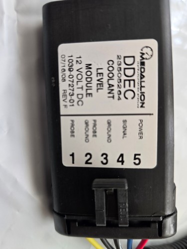 23505265 | Detroit Diesel OEM Coolant Level Module Kit w/ Harness 2350264 - Picture 3 of 8