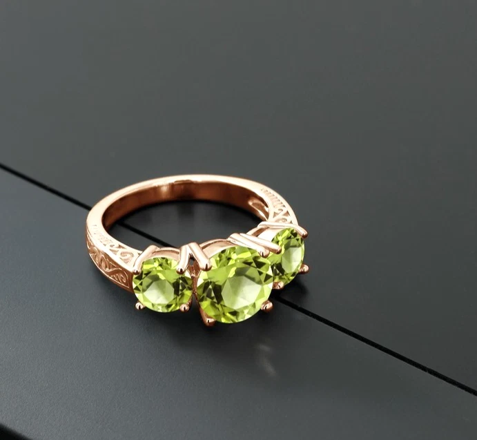 925 Silver Rose Gold Plated 4.04 Carats Green Peridot Three Stones Women's Ring - Image 3 of 4