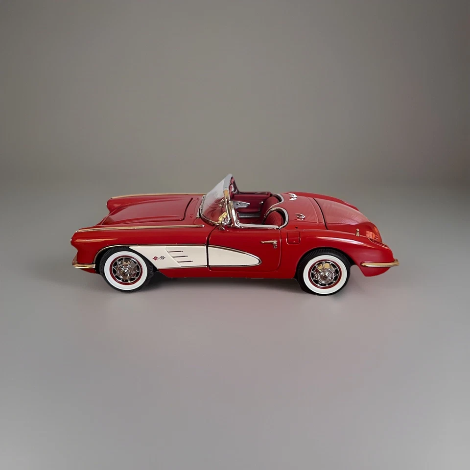 Danbury como nuevo edición limitada, modelo Corvette 1960 Foto 3 de 4