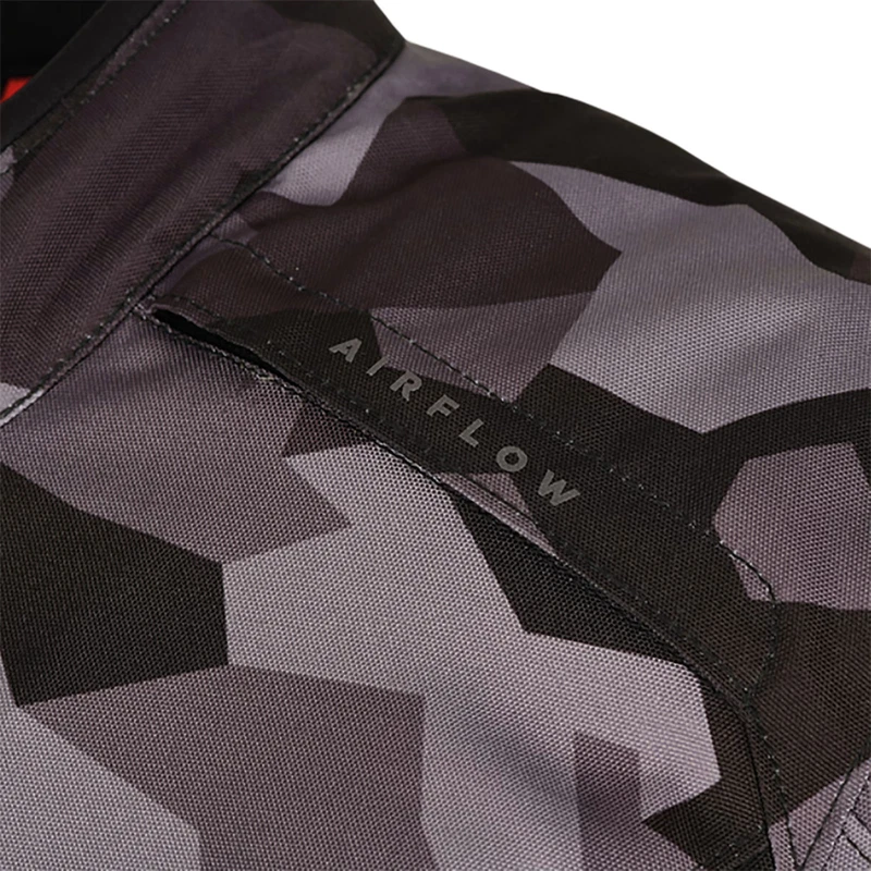 Camo, photo 2 of 5