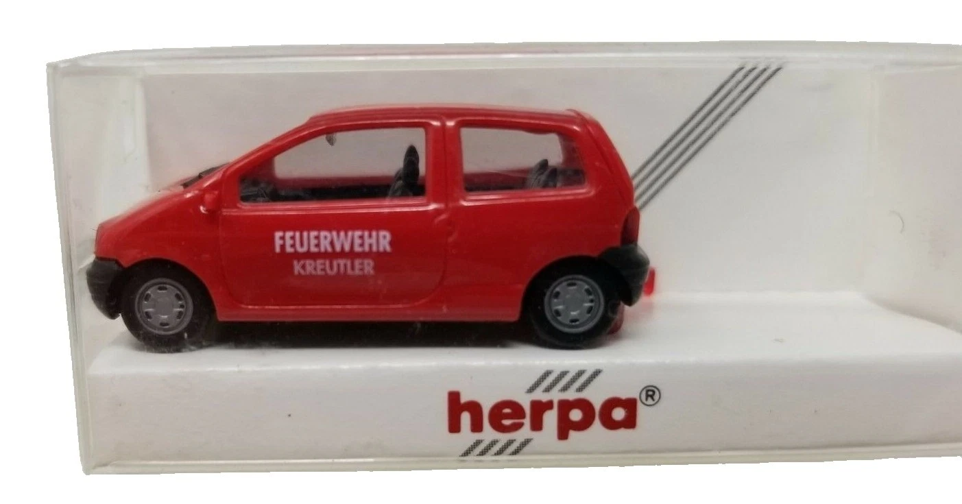 Herpa Renault Contemporary Manufacture Diecast Cars, Trucks & Vans