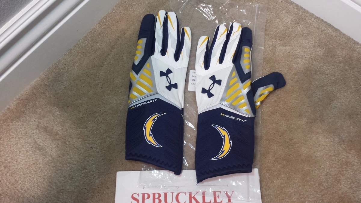 Under armour adult sales highlight receiver gloves