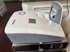 Vivitek D755WT Ultra Short Throw Projector