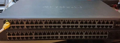 2 Stück Netgear ProSafe 48 Port Gigabit Switch GS748T 1x v5 und 1x v4h2 - Bild 1 von 4