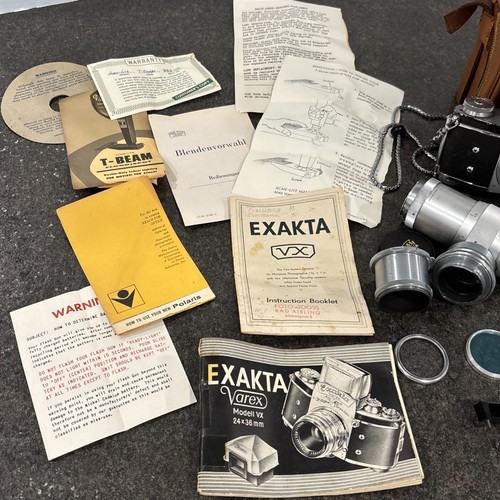 Cámara SLR Exakta VAREX VX 35 mm década de 1950 con 3 lentes y extras Carl Zeiss Jena LIMPIA - Imagen 15 de 24