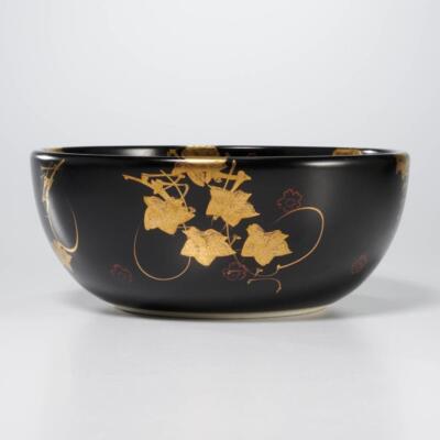 Japanese Black Glazed Golden Maple Leaf Studio Artisan Signed Ceramic Bowl 8.5''