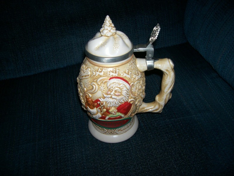 Avon Father Christmas Stein 1994