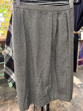 Vintage Academia Black Cream Red Houndstooth Plaid Wool Pencil Skirt 27  Waist