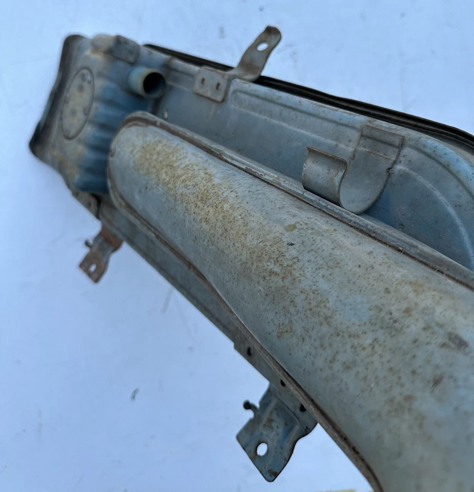 Filtro de aire Datsun 280ZX. Caja de aire. Carcasa limpiador de aire. Foto 4 de 4