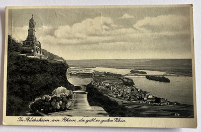 In Rüdesheim am Rhein there is good wine, 1939, grapes