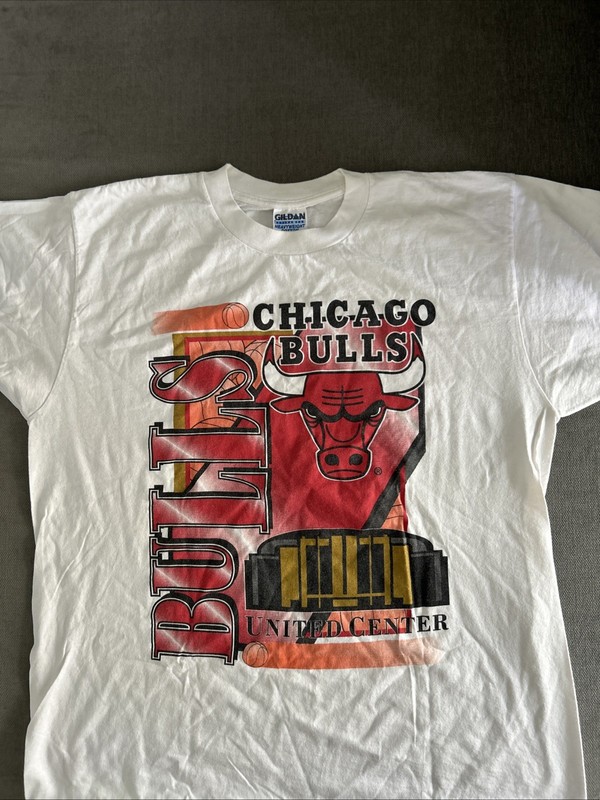 Vintage NBA Michael Jordan Chicago Bulls United Center “MJ” Air Jordan XL Defect