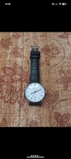 Louis Pion montre analogique YC2111RWC14S cadran blanc date cuir noir