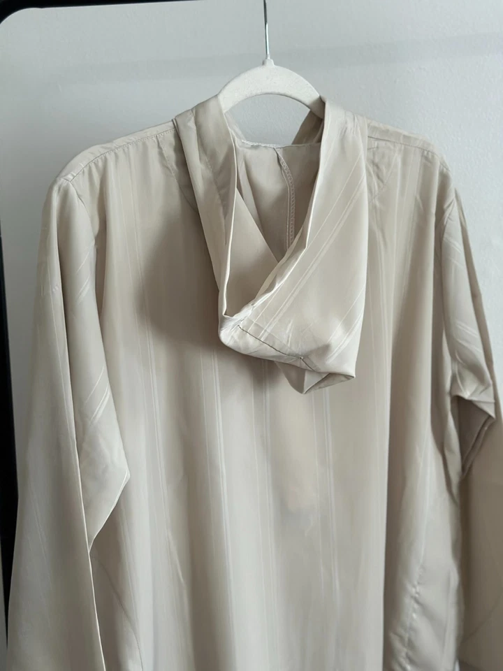 IKAF Thobe con Capucha - Tela Koshibo - Tallas 58,60 Foto 2 de 3