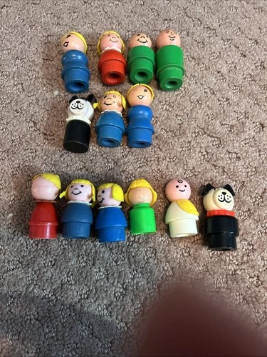 Vintage Fisher Price Little People Families Set Of 13
