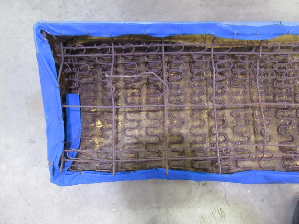 Cadillac Deville 1965 1966 convertible marco de asiento inferior trasero sección de resorte núcleo Foto 3 de 3