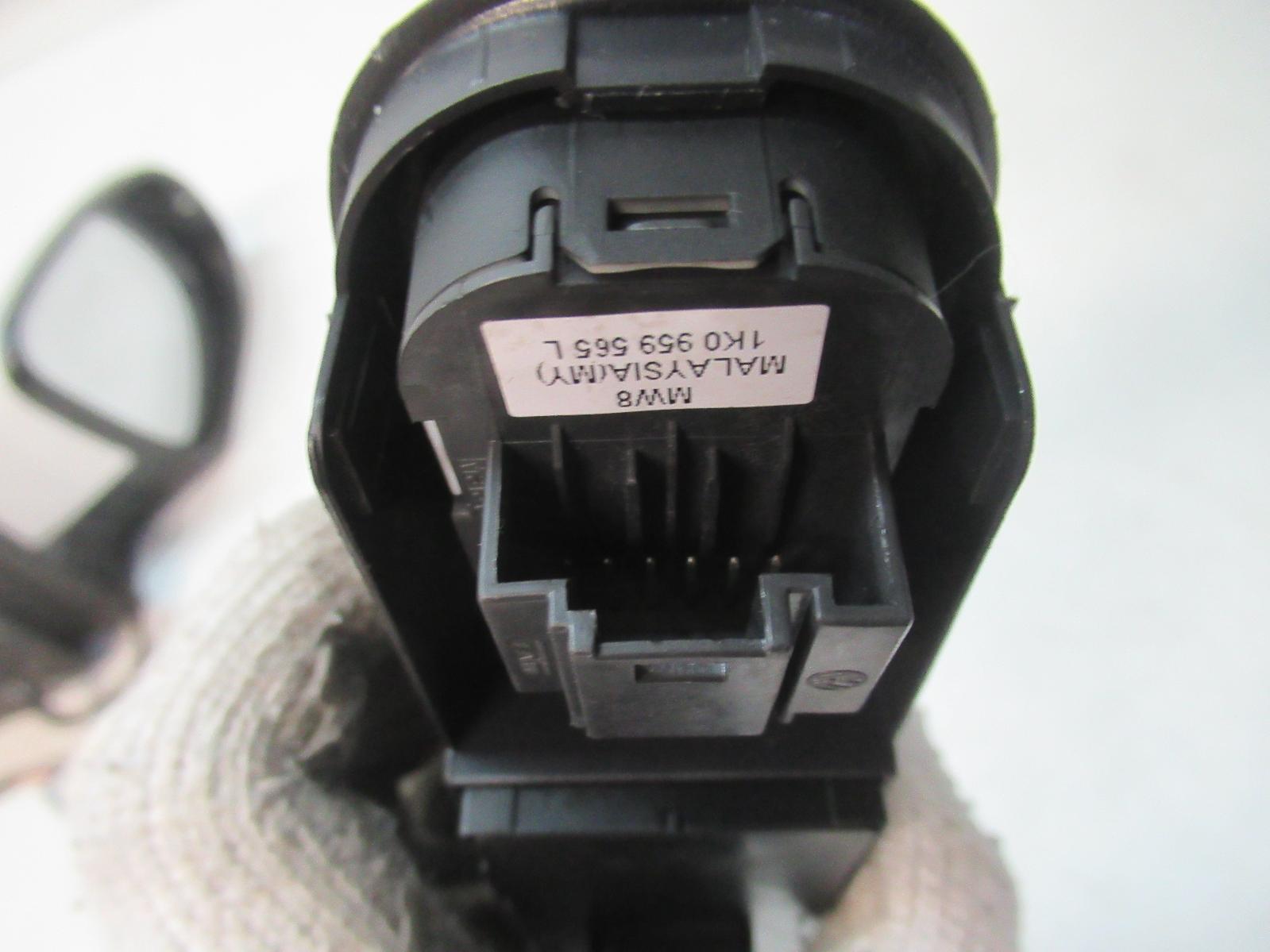 VOLKSWAGEN GOLF POWER WINDOW SWITCH RH FRONT (MASTER SWITCH), 5DR HATCH