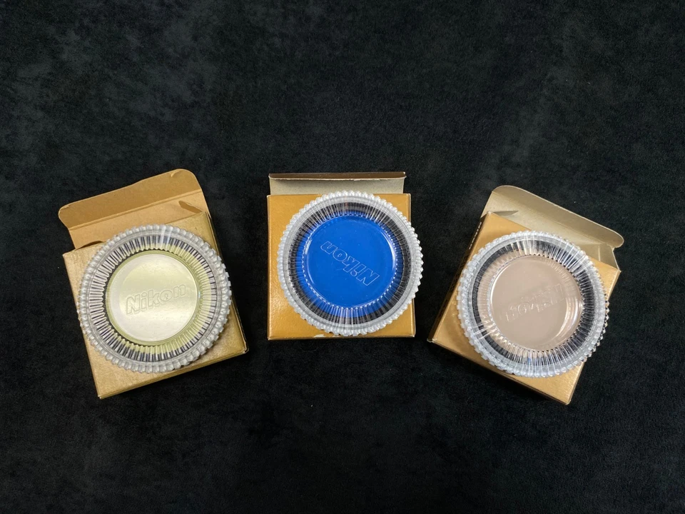 BRAND NEW Nikon 52mm Kit (A2, B12, & Y44 filters) - Image 2 of 4