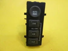 99 00 01 02 Tahoe 4x4 4WD Switch Dash Mounted 15709327